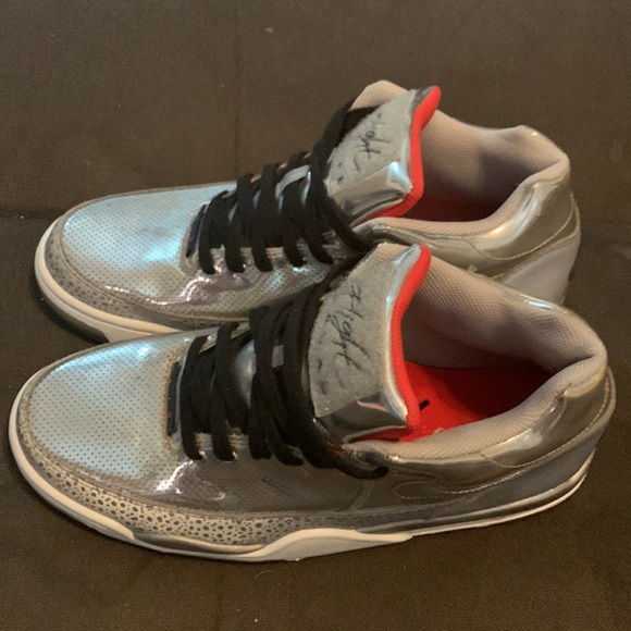 Nike Flight Squad
Metallic Silver main image 6